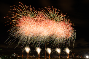「平和祈念花火」の画像
