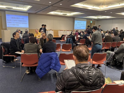 画像:参加者同士の意見交換会の様子