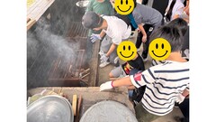写真：会場の様子（2）上手に火起こし