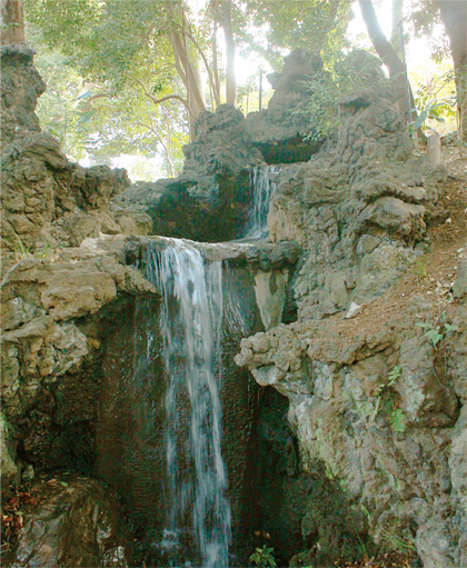 田園調布せせらぎ公園