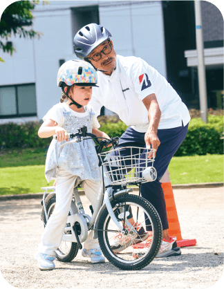親子で学ぶ初めての自転車教室の画像