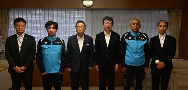 画像：大田区長から職員に向けた激励会の様子