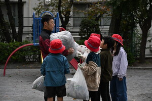 写真：馬込クリーン大作戦の様子(2)