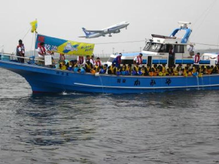 写真：カサゴ稚魚放流