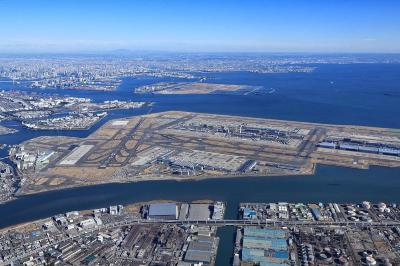 画像：川崎市側より羽田空港全景(平成28年度)