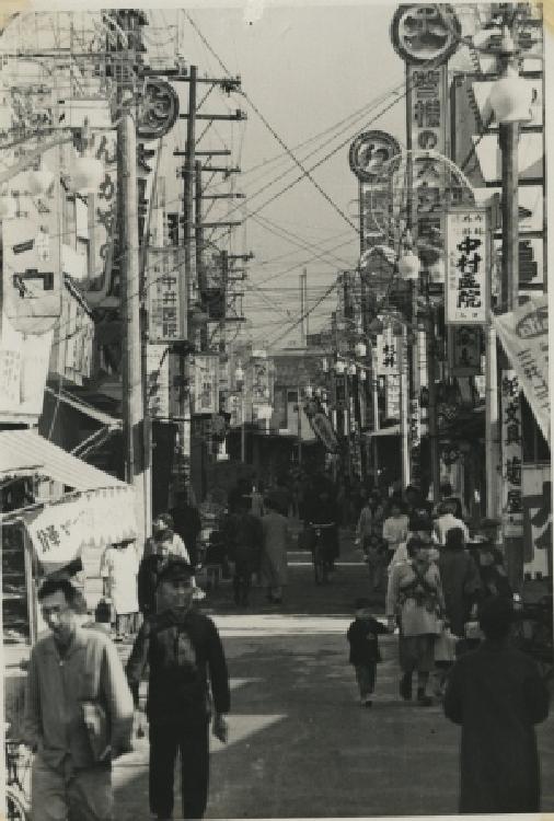 写真：蒲田駅西口商店街