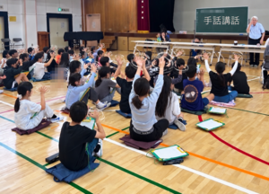 聴覚障がいについての講話の様子