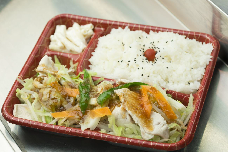 写真：鶏野菜しゃぶしゃぶ弁当