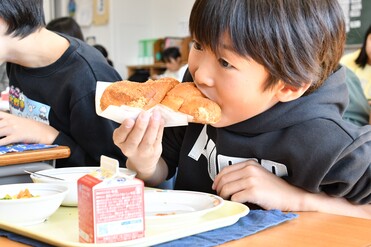 おいしくて健康になる給食