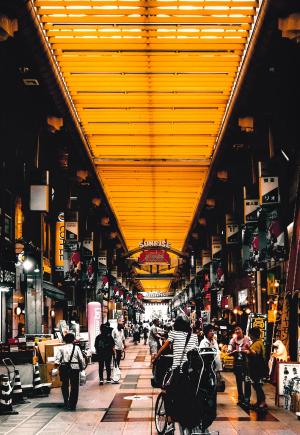 写真：稲葉　洸さん作「歴史を刻むアーケード」（蒲田西口商店街）