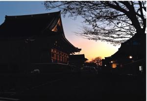 写真：小田　正治さん作「SUNSET」（池上本門寺）