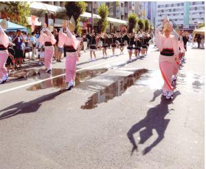 写真：荒井　昭夫さん作「影も踊るよ」（蒲田東口）