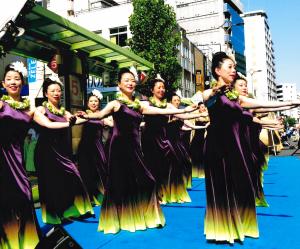 写真：松本　晋一さん作「息を合せて」（東口大通り）