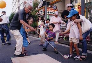 写真：中村　好江さん作「名人の手ほどき」