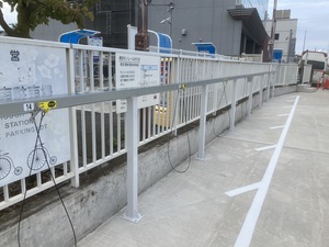 写真:自動二輪車専用スペース(増設部分)