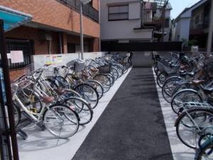 御嶽山駅前第一自転車駐車場写真
