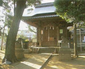 写真：江戸後期の神社様式を伝える社殿